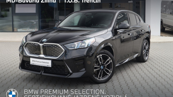 BMW iX2 xDrive30
